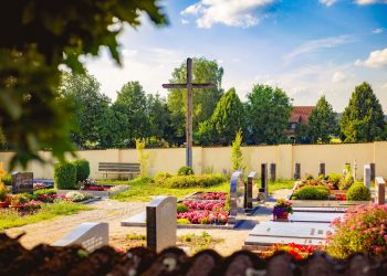 Kirchlicher Friedhof Bachetsfeld