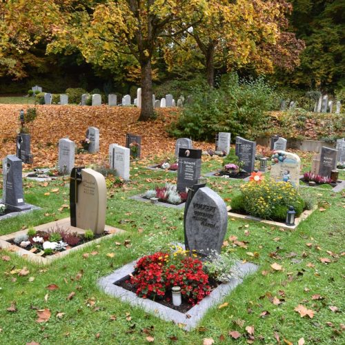 herbstliche Stimmung Friedhof Illschwang 2025 2