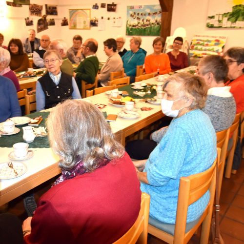 Gäste beim ökumenischen Seniorenadventsnachmittag 2025 1